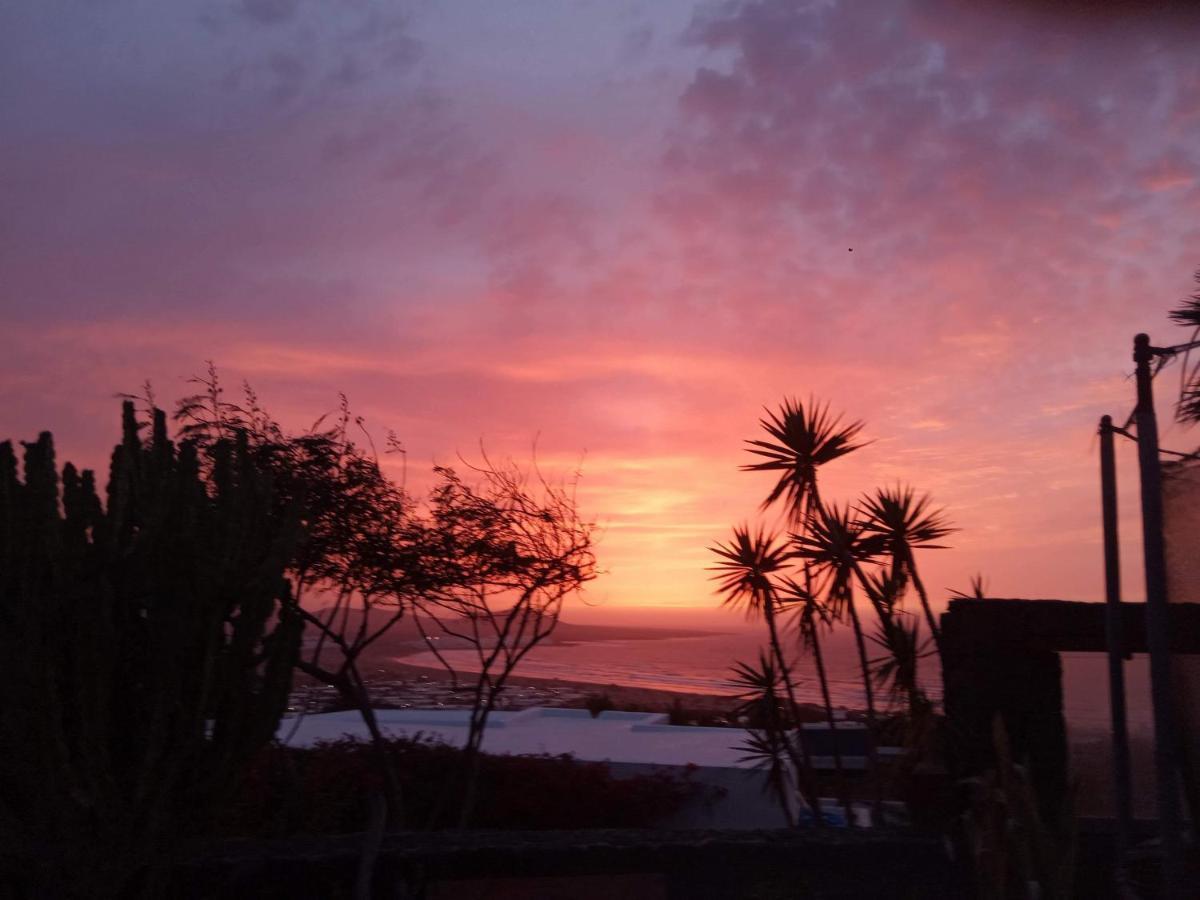 Beautiful Small Bungalow, Amazing Views And Garden Famara Buitenkant foto