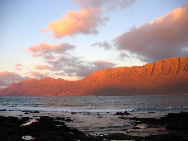 Beautiful Small Bungalow, Amazing Views And Garden Famara Buitenkant foto