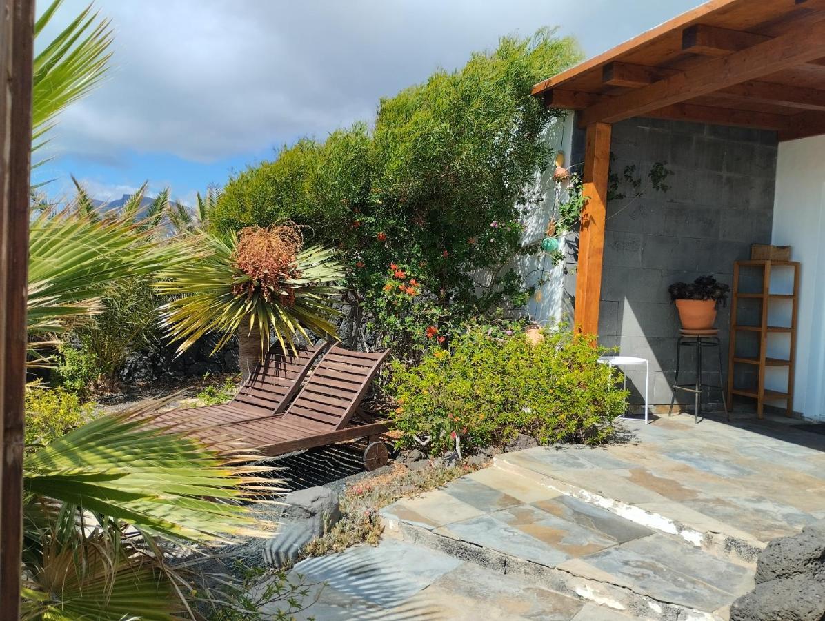 Beautiful Small Bungalow, Amazing Views And Garden Famara Buitenkant foto