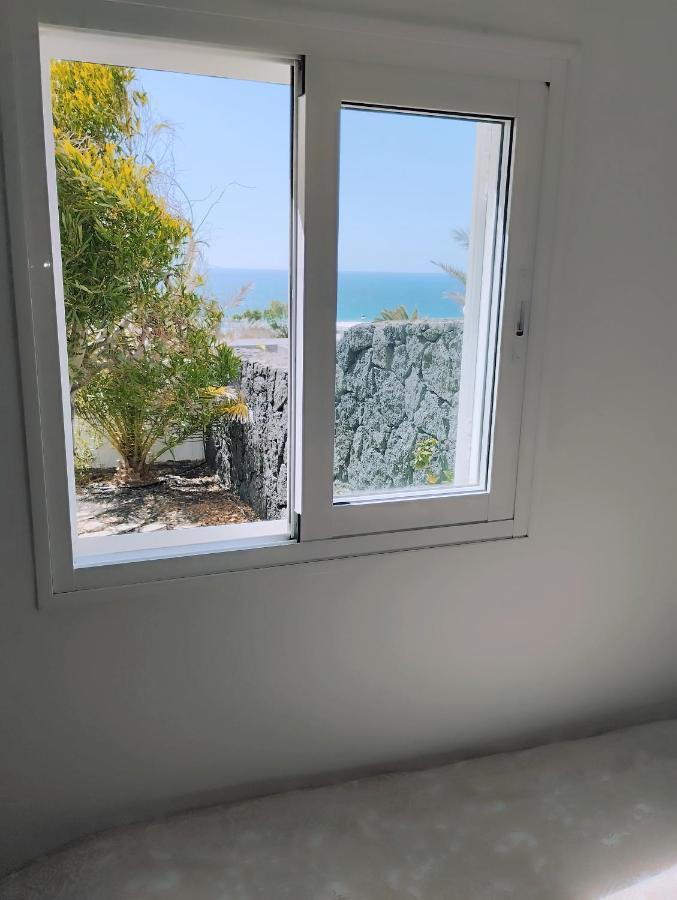 Beautiful Small Bungalow, Amazing Views And Garden Famara Buitenkant foto